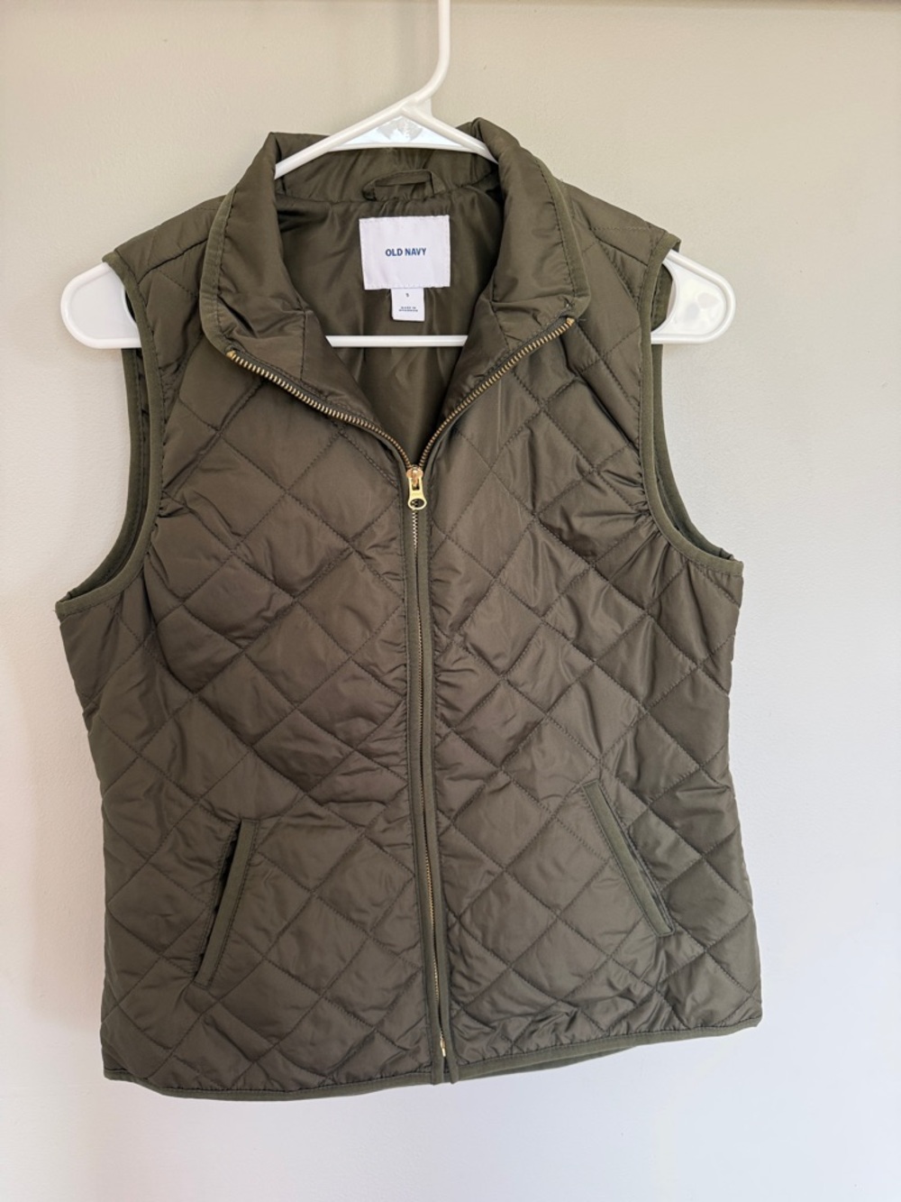Old Navy Quilted Olive Vest with Gold Zipper